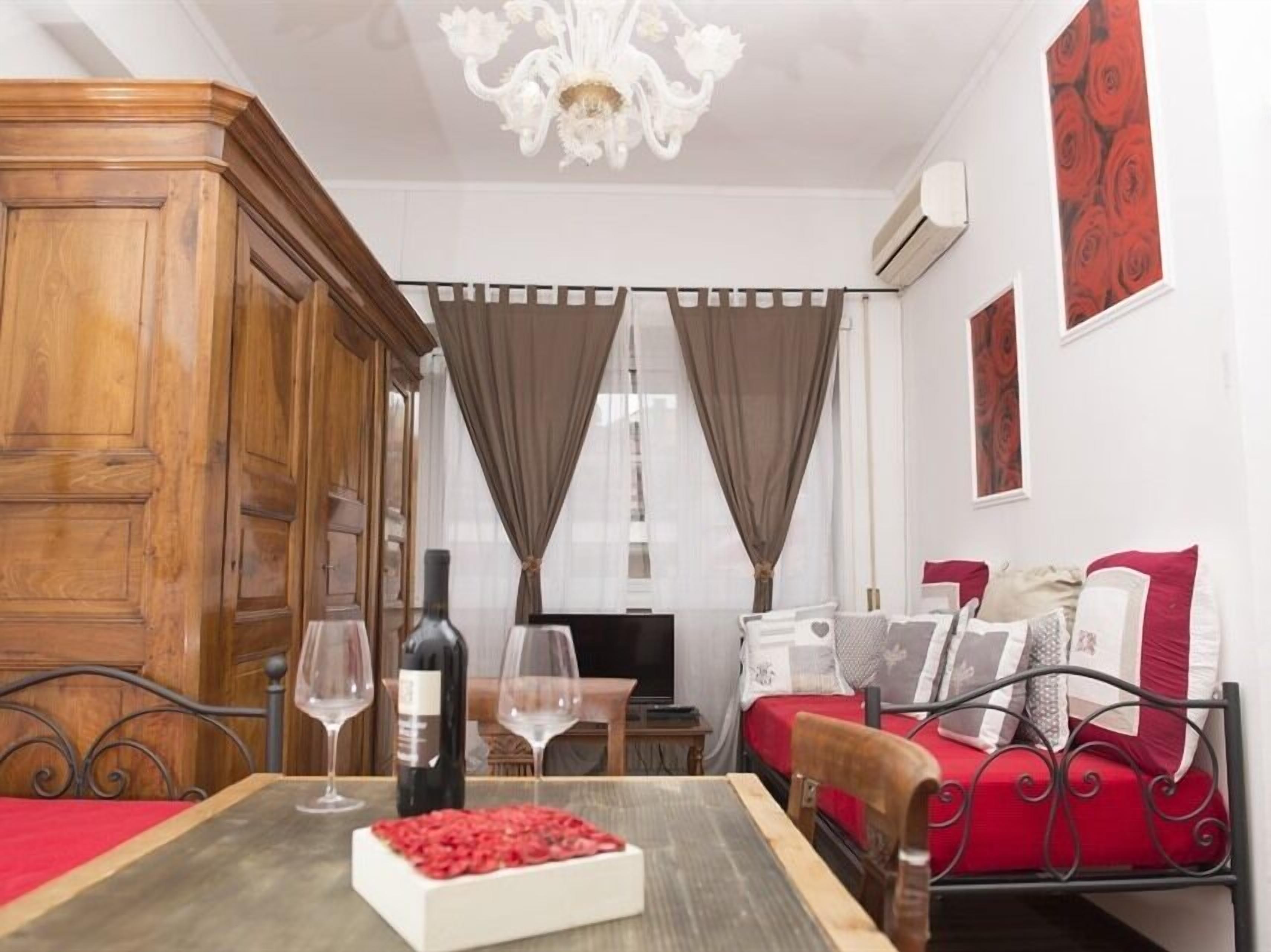 Le Fate Apartments — Foto 1
